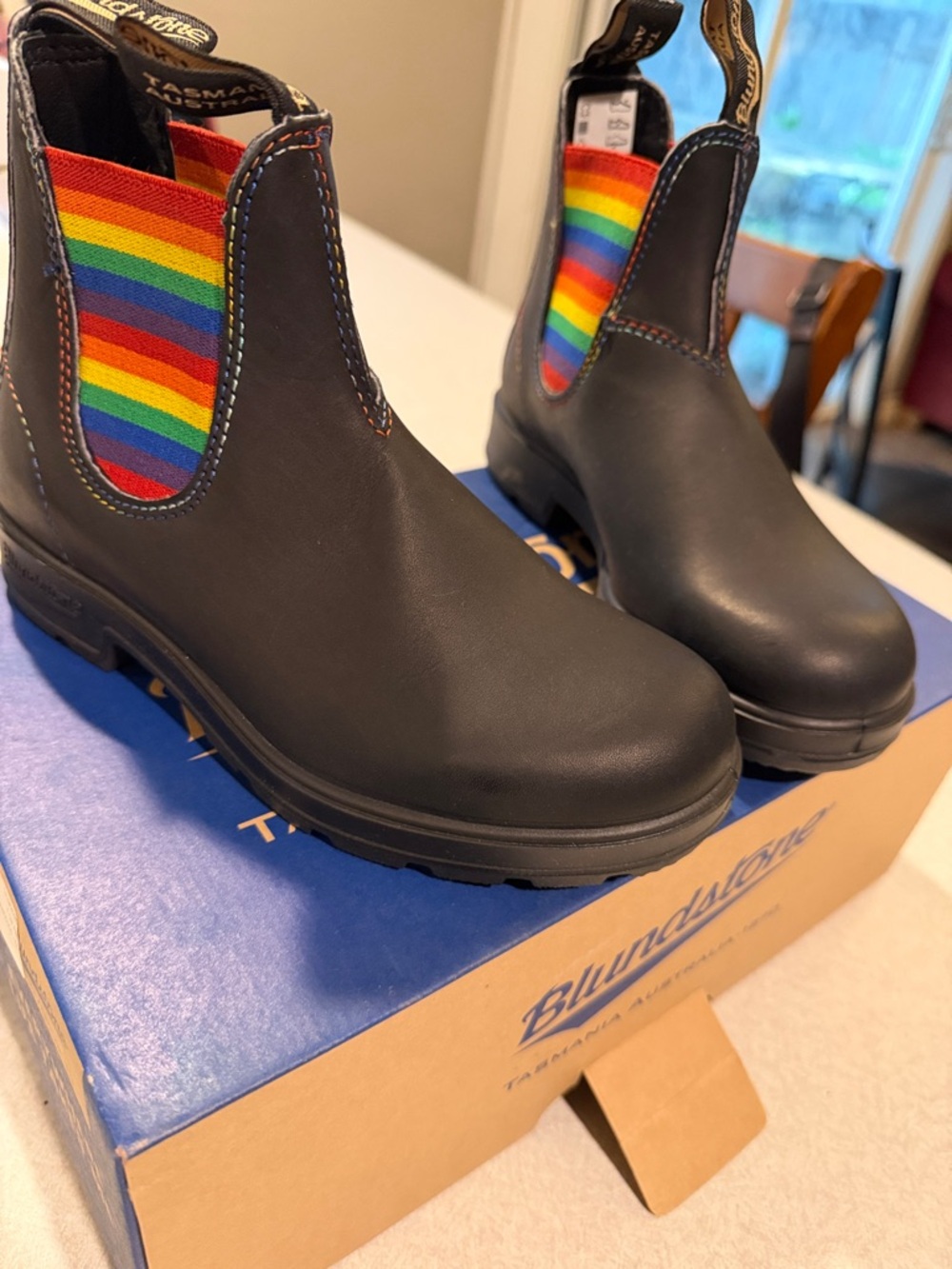 Blundstone Black Chelsea Boots with Rainbow Elastic